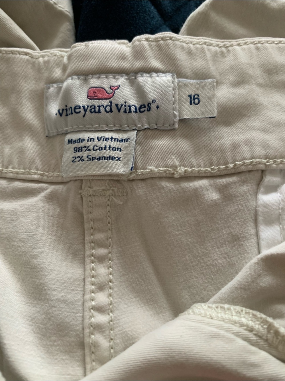 Vineyard Vines Women's Cream Cotton Blend Shorts